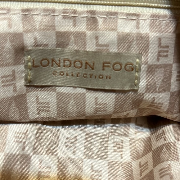 Elegant Cream London Fog Crossbody Bag - Picture 11 of 11